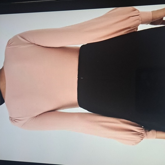 HALARA ROUND NECK BODYSUIT M - Picture 3 of 8